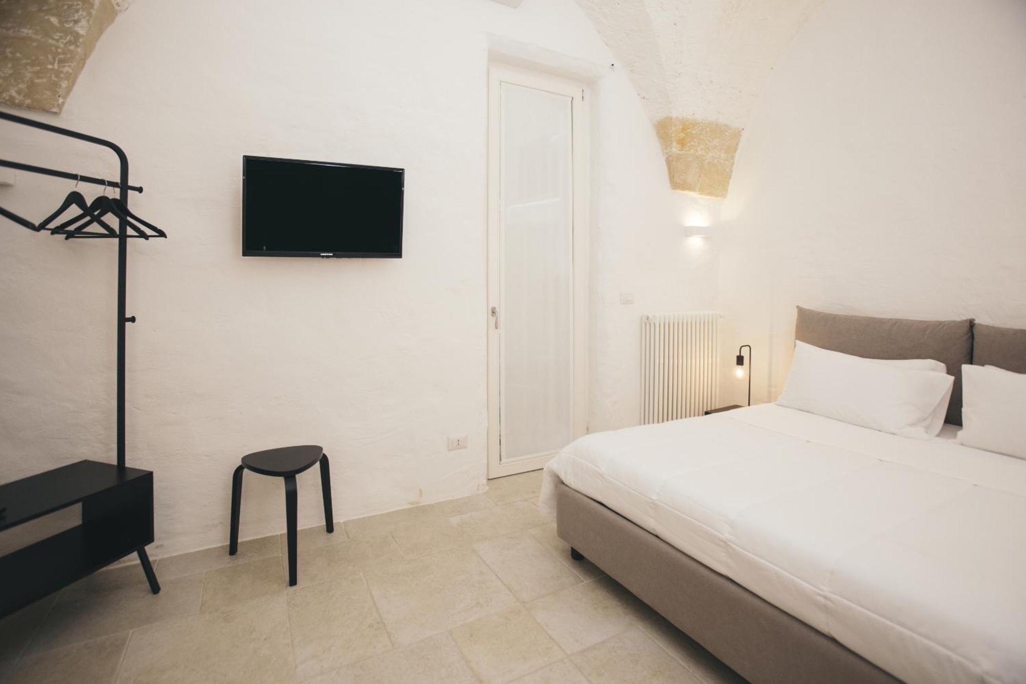 Mediterranee Suite Лече Екстериор снимка