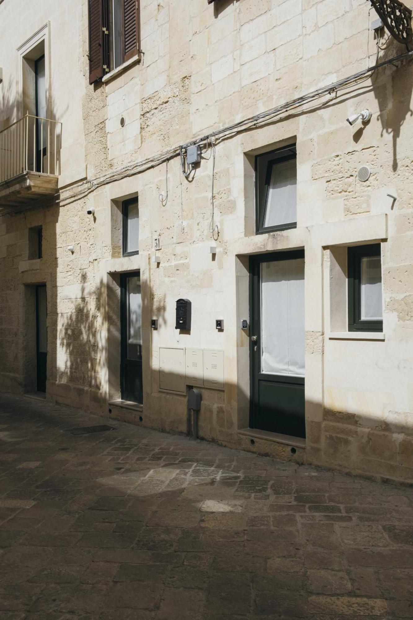 Mediterranee Suite Лече Екстериор снимка