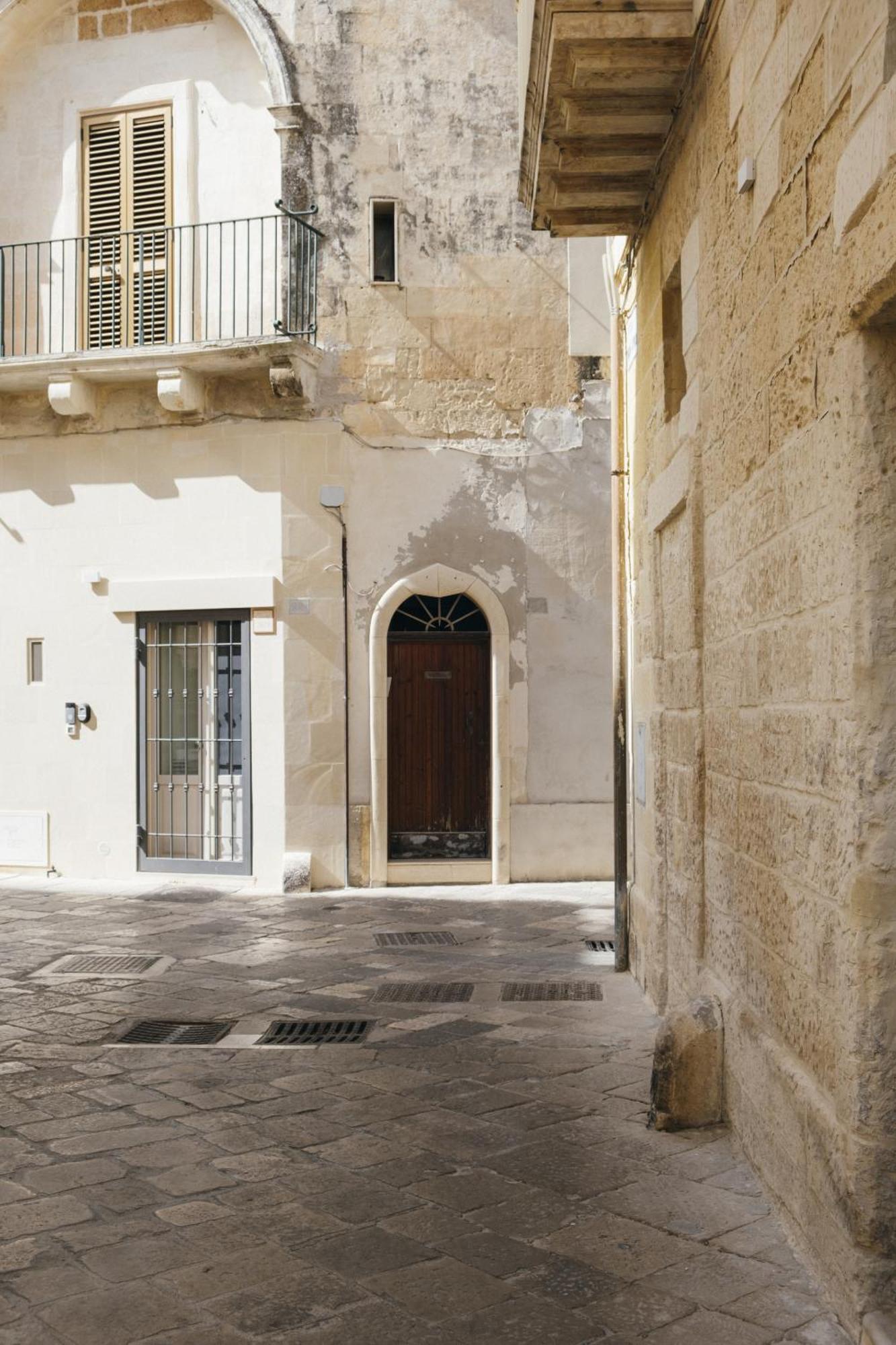 Mediterranee Suite Лече Екстериор снимка