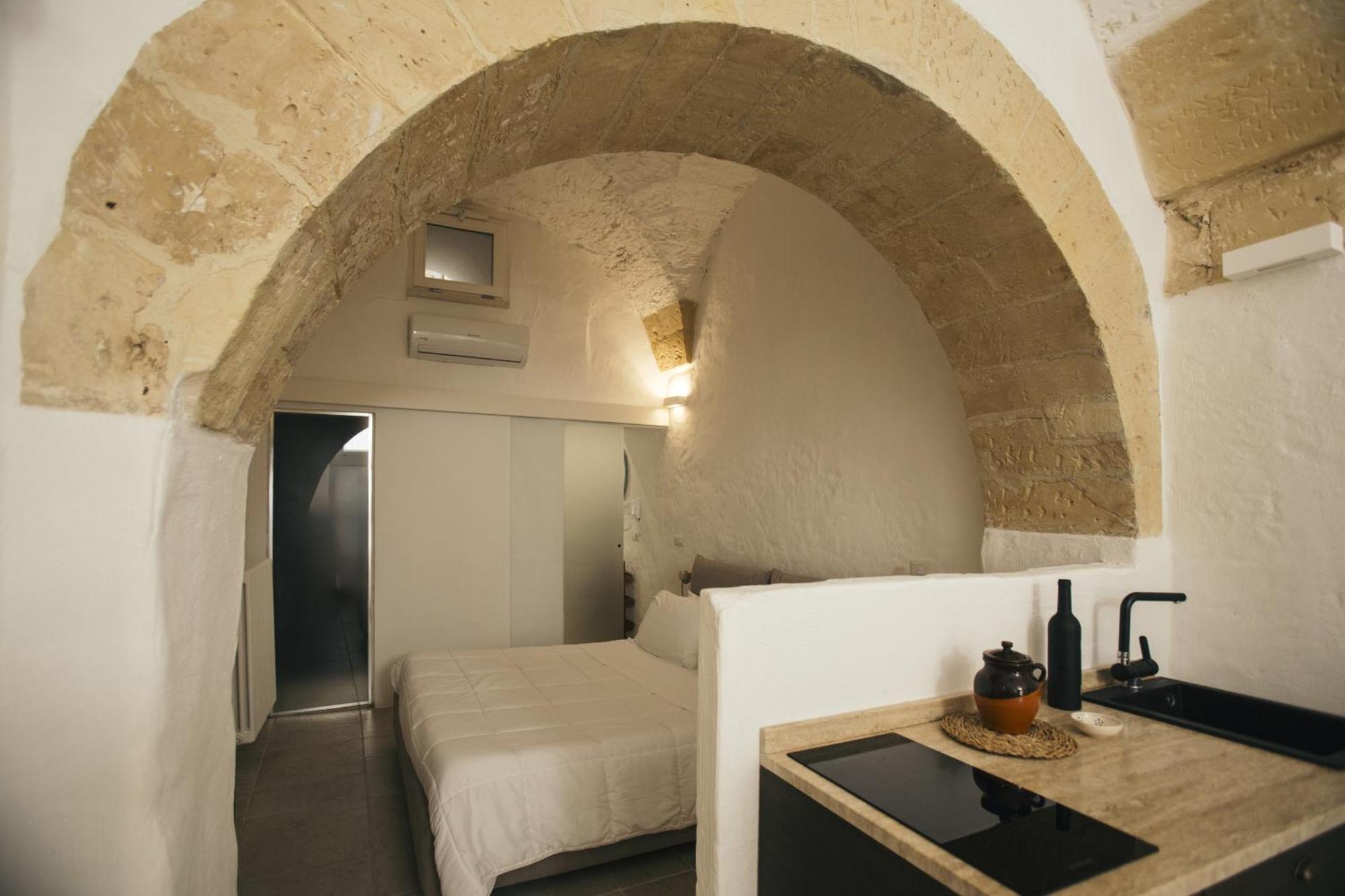 Mediterranee Suite Лече Екстериор снимка