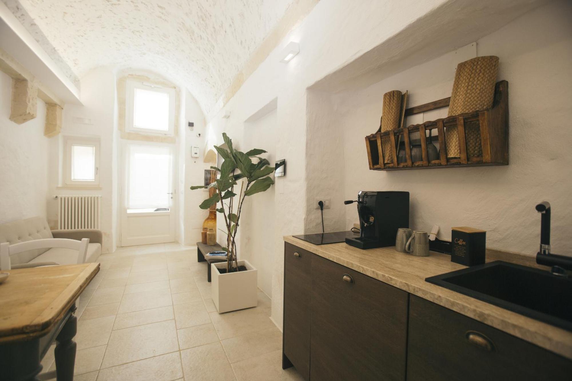 Mediterranee Suite Лече Екстериор снимка